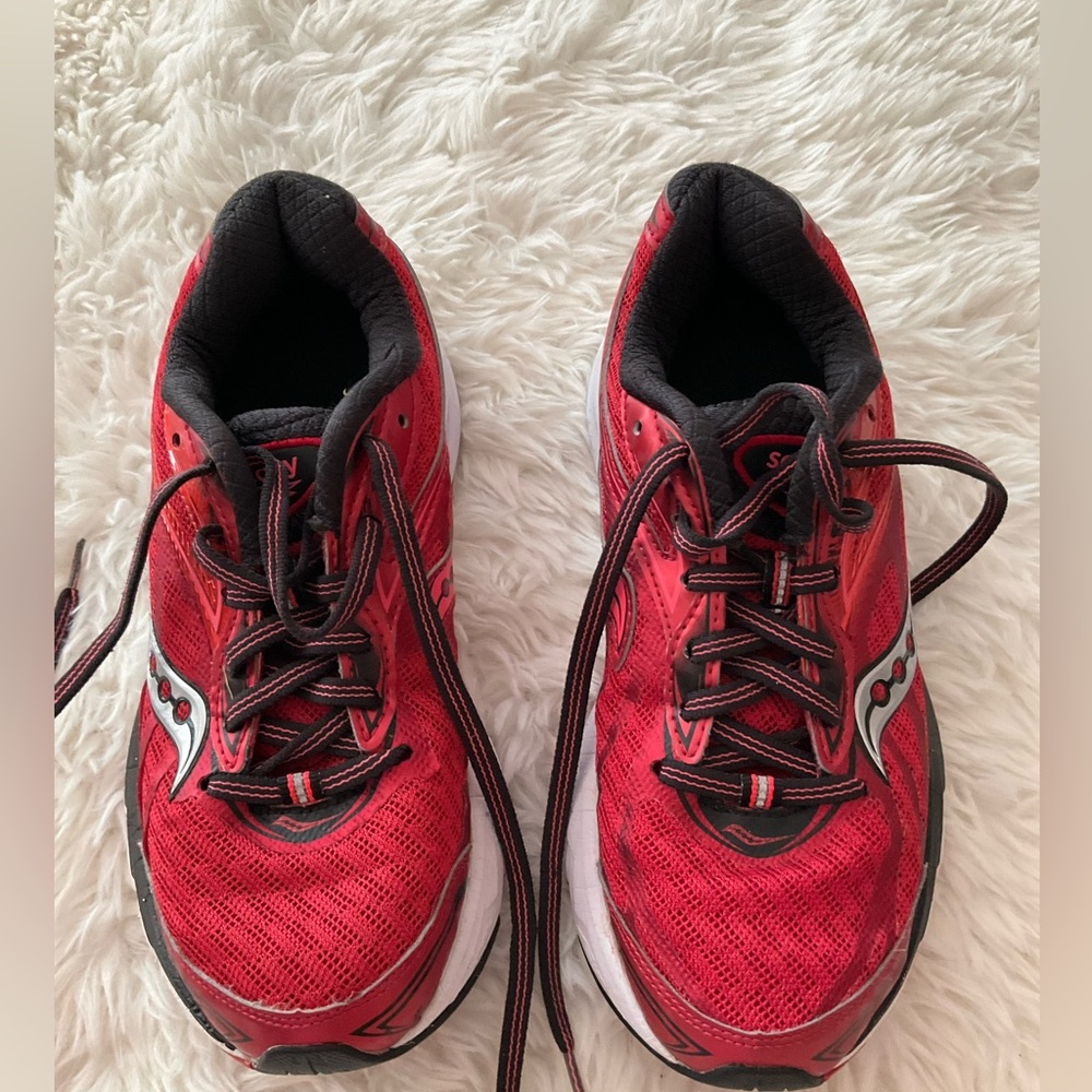 3x$20
Saucony women Red Athletic Shoes Sneakers Size 5:5